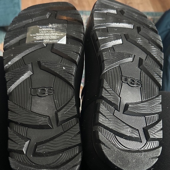 Ugg Raincloud tall boots, black size 10, never worn - Picture 2 of 6